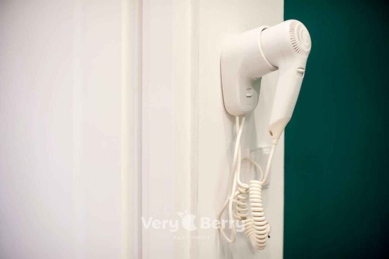 Very Berry - Glogowska 35A - Mtp Apartments - Self Check In 24H Πόζναν Εξωτερικό φωτογραφία