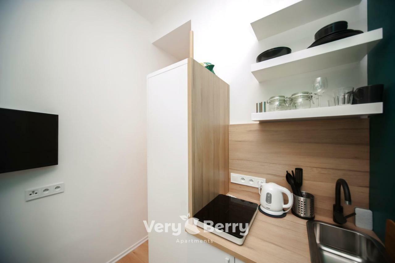 Very Berry - Glogowska 35A - Mtp Apartments - Self Check In 24H Πόζναν Εξωτερικό φωτογραφία