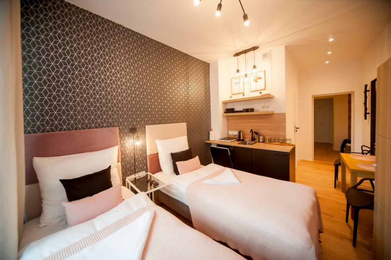 Very Berry - Glogowska 35A - Mtp Apartments - Self Check In 24H Πόζναν Εξωτερικό φωτογραφία
