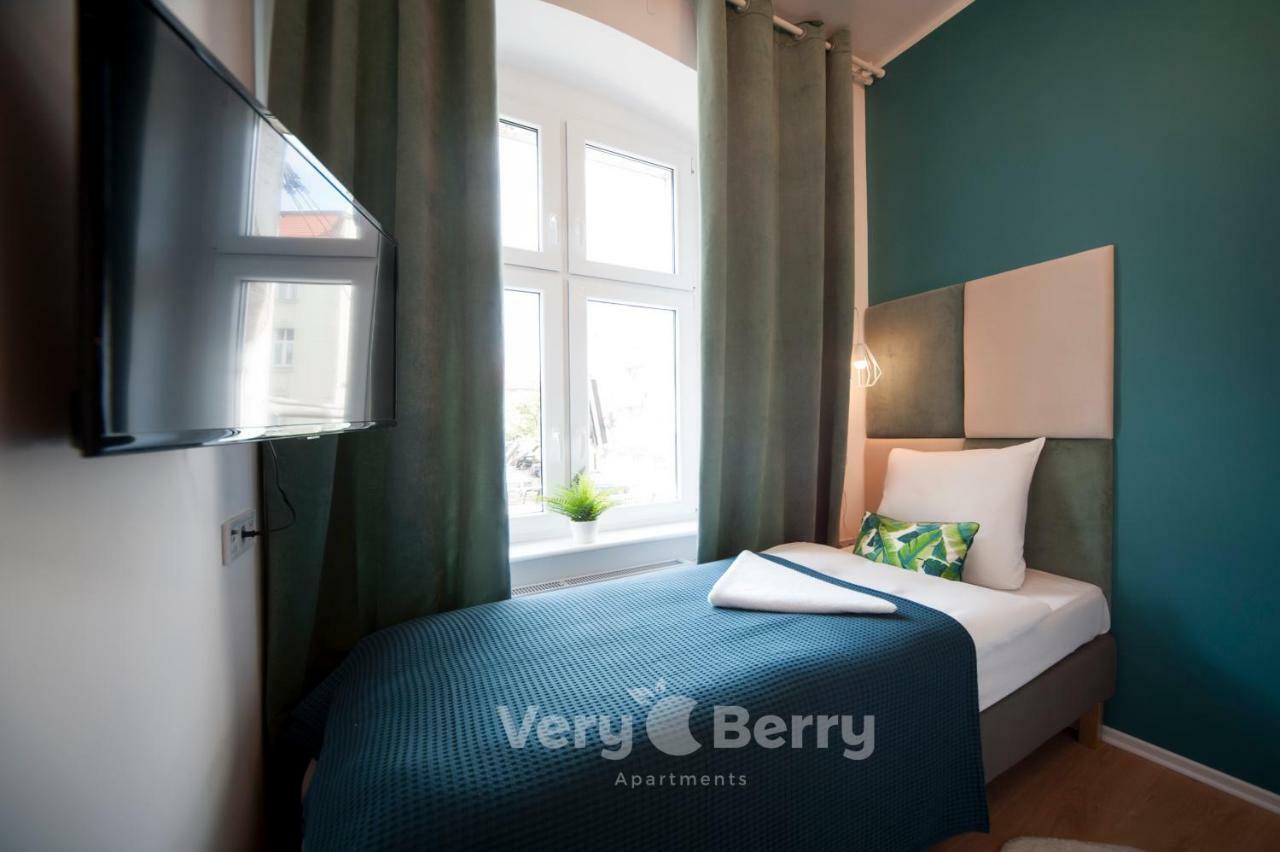 Very Berry - Glogowska 35A - Mtp Apartments - Self Check In 24H Πόζναν Εξωτερικό φωτογραφία