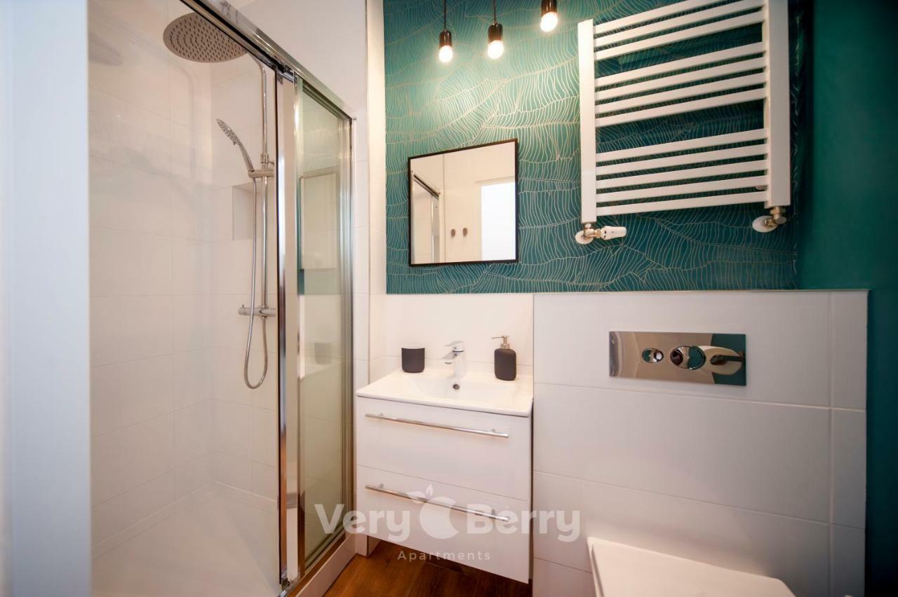 Very Berry - Glogowska 35A - Mtp Apartments - Self Check In 24H Πόζναν Εξωτερικό φωτογραφία