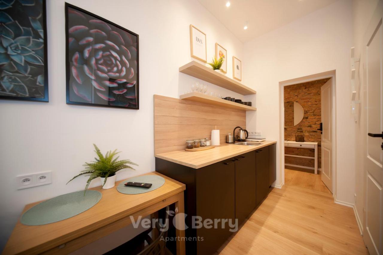 Very Berry - Glogowska 35A - Mtp Apartments - Self Check In 24H Πόζναν Εξωτερικό φωτογραφία