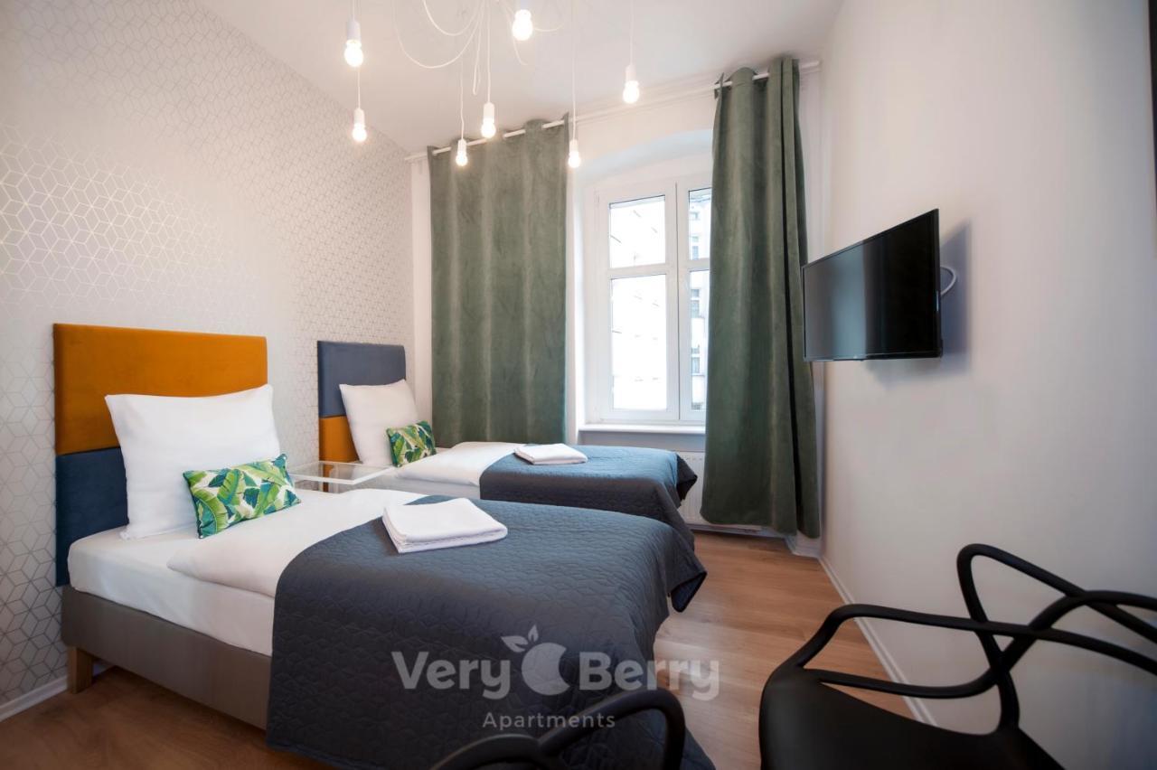 Very Berry - Glogowska 35A - Mtp Apartments - Self Check In 24H Πόζναν Εξωτερικό φωτογραφία